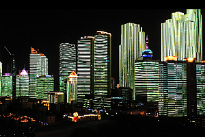 4K青岛城市建设夜景海岸线视频素材