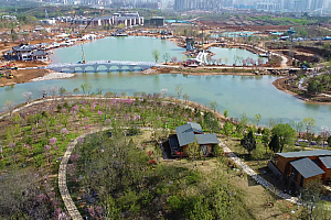 4K晋城市龙马湖湖光山色公园绿地休闲植被水面视频素材